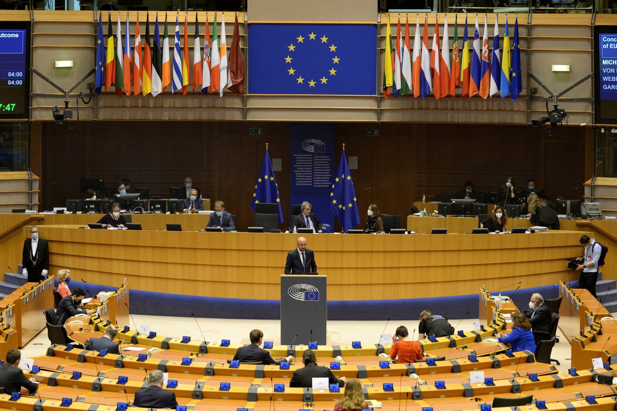 El presidente del Consejo Europeo, Charles Michel, se dirige a la sesión plenaria del Parlamento Europeo en Bruselas en este 26 de abril de 2021, foto de archivo. Los diputados al Parlamento Europeo han aprobado un informe que define el acceso al aborto como un derecho humano. Los obispos católicos de Europa y los grupos provida han criticado duramente la declaración. (Foto cns/Johanna Geron, Reuters)