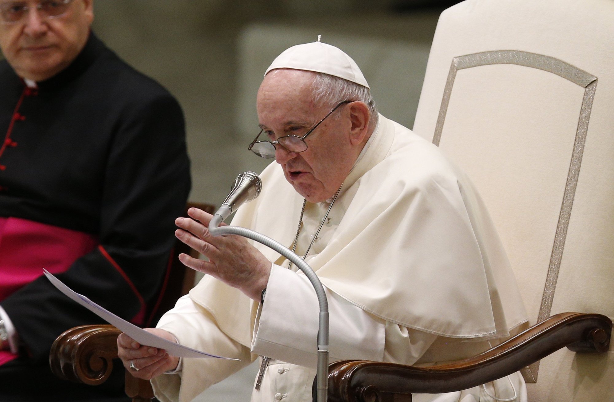 El Papa Francisco habla durante su audiencia general en el aula Pablo VI del Vaticano el 1 de septiembre de 2021. Imagen referencial. (Foto CNS /Paul Haring)