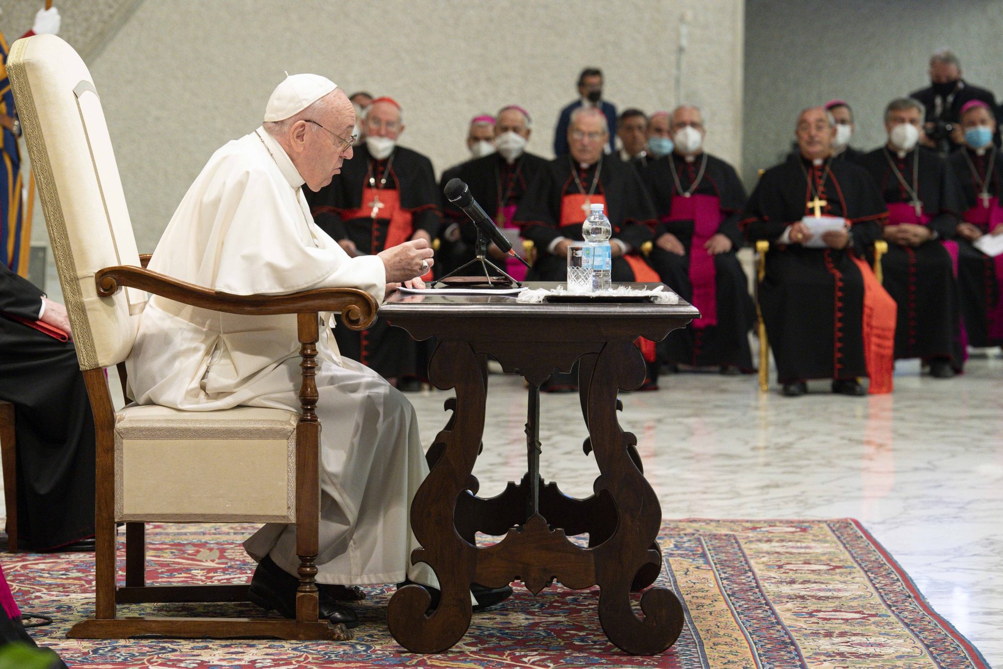 El Papa Francisco habla durante una audiencia con los fieles de la Diócesis de Roma en el Vaticano el 18 de septiembre de 2021. Imagen referencial. (Foto CNS /Vatican Media)