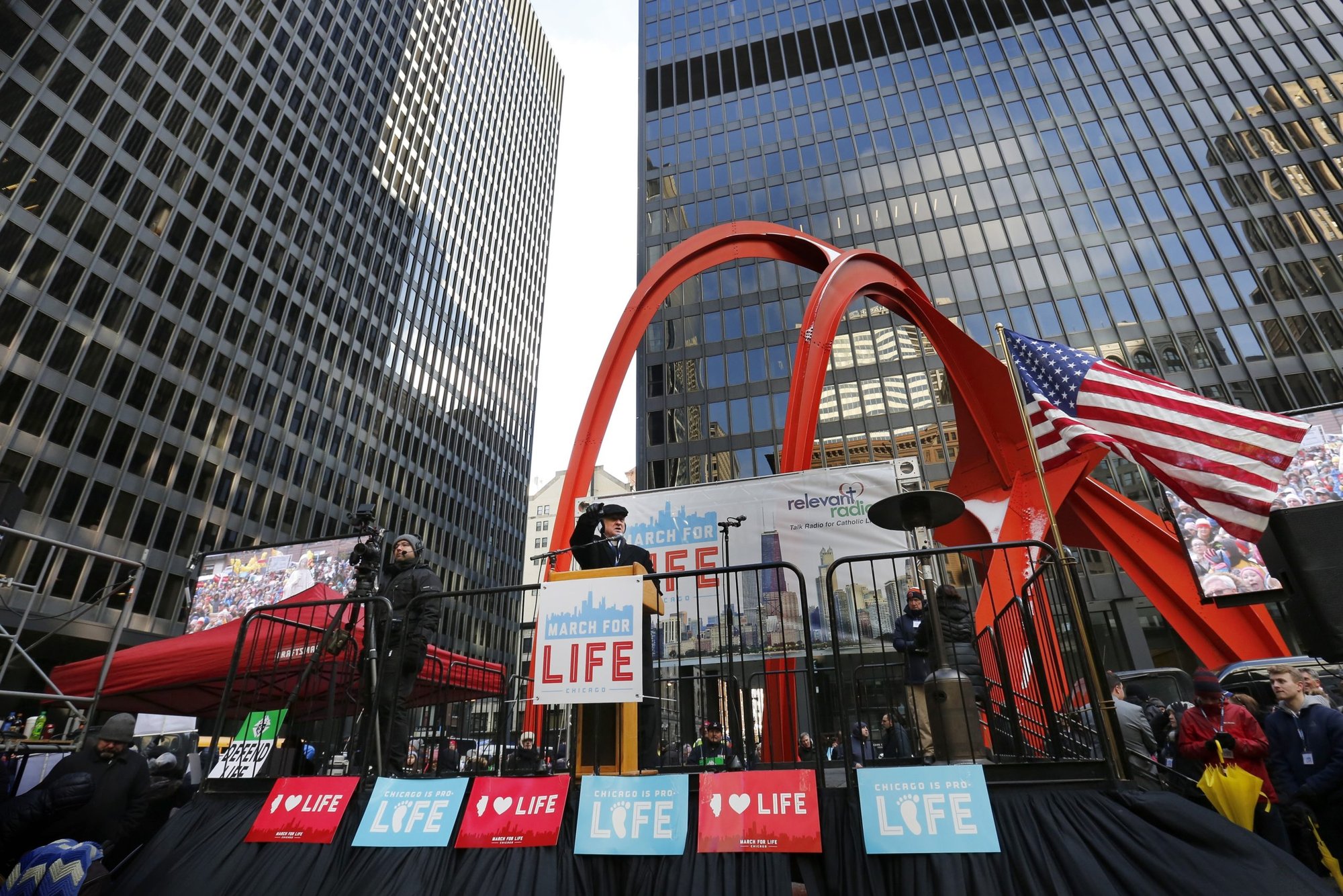 El cardenal de Chicago Blase J. Cupich habla durante un mitin al comienzo de la Marcha anual por la Vida de Chicago el 13 de enero de 2019. (Foto CNS/Karen Callaway, Chicago Catholic)