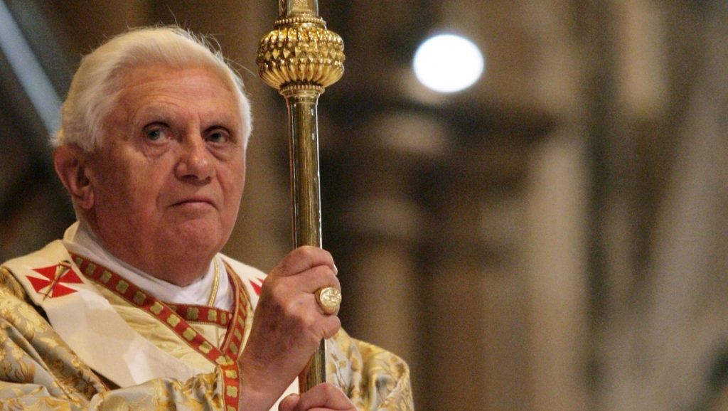 El Papa Benedicto XVI preside la Misa en la Catedral de Santa María de Sidney en esta foto de archivo del 19 de julio de 2008. (Foto CNS/cortesía de la Jornada Mundial de la Juventud 2008)