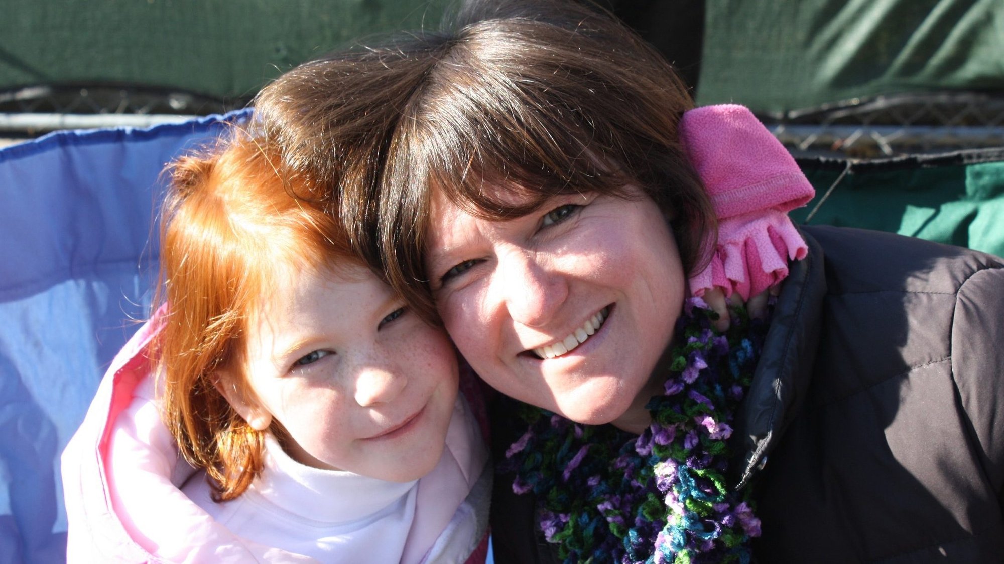 Jennifer Hubbard aparece con su hija, Catherine, en esta foto sin fecha. Catherine fue asesinada en la escuela primaria Sandy Hook en Newtown, Connecticut, el 14 de diciembre de 2012. Tenía 6 años. (CNS/Cortesía de Jennifer Hubbard)