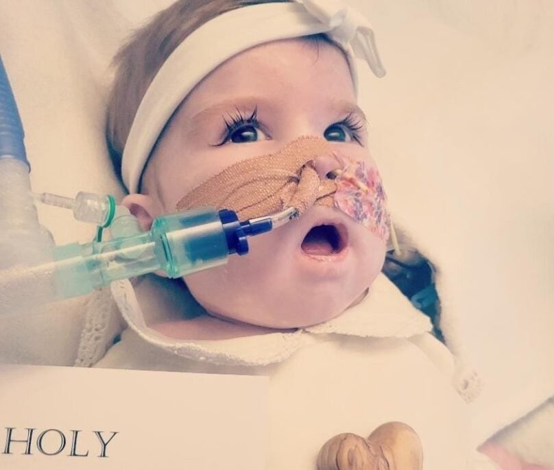 Indi Gregory, una niña de 8 meses aquejada de una enfermedad degenerativa, en una foto sin fecha, fue el centro de una batalla legal en el Reino Unido para mantenerla con respiración asistida. Murió el 13 de noviembre. (OSV News/cortesía de la familia de Indi Gregory vía Christian Concern)
