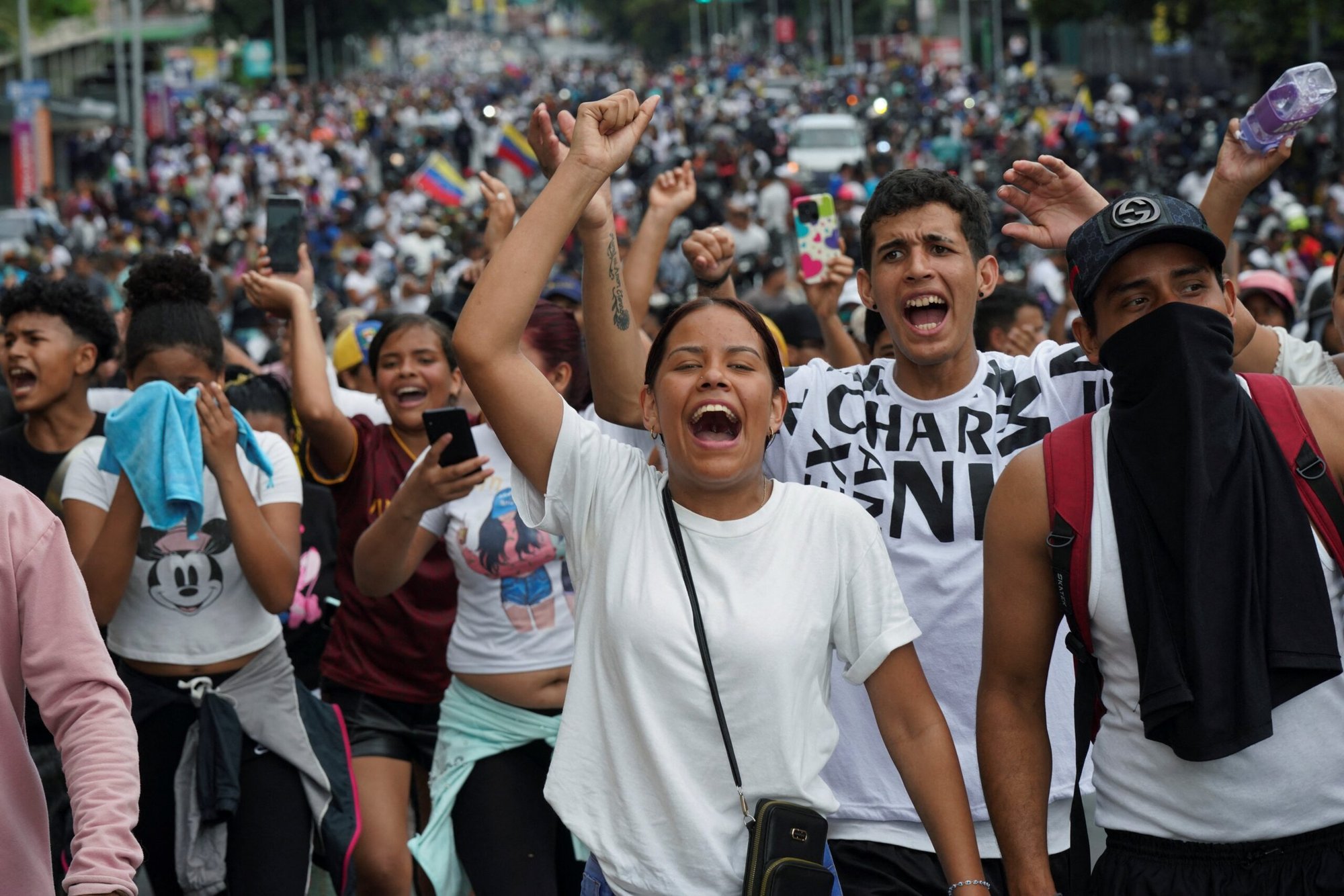 Simpatizantes del partido opositor de Venezuela protestan en Caracas el 29 de julio de 2024, tras el anuncio del Consejo Nacional Electoral de que el presidente de Venezuela, Nicolás Maduro, ganó las elecciones presidenciales del 28 de julio. (Foto OSV News/Alexandre Meneghini, Reuters)