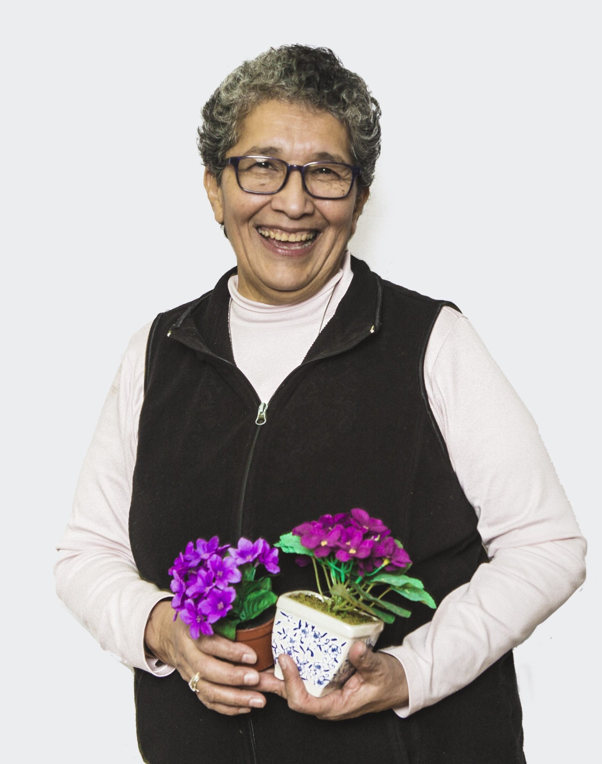 La Hermana Yolanda Flores, de las Hermanas Misioneras del Sagrado Corazón de Jesús, es coordinadora del programa familiar en Cabrini Immigrant Services en la ciudad de Nueva York. La hermana Yolanda, originaria de Nicaragua, aparece en una foto sin fecha. (Foto de OSV News/cortesía de la Hermana Yolanda Flores)