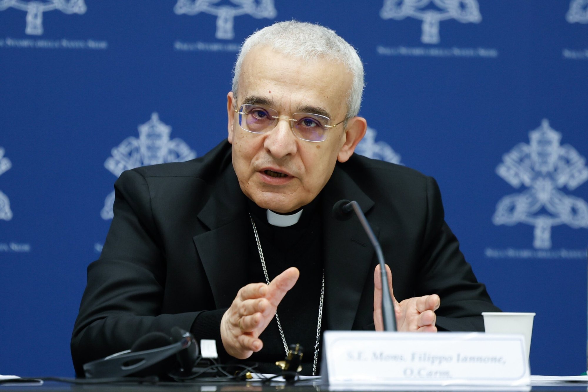 El arzobispo Filippo Iannone, nombrado prefecto del Dicasterio para los Obispos por el Papa León XIV el 26 de septiembre de 2025, aparece en el Vaticano en esta foto de archivo del 14 de marzo de 2024. (Foto CNS/Lola Gomez)