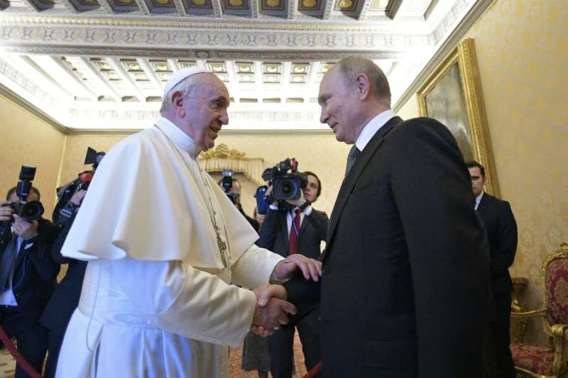 Pope Francis greets Russian President Vladimir July 4