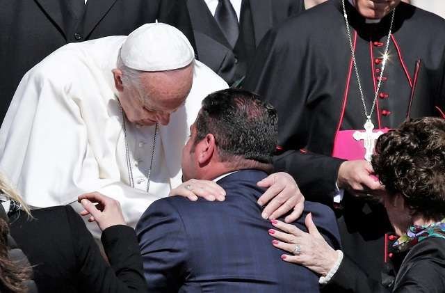 Pope: Don’t dwell on suffering