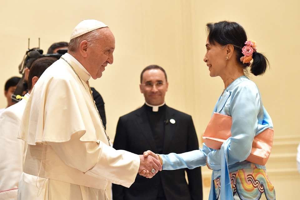 Pope Francis with Aung San Suu Kyi