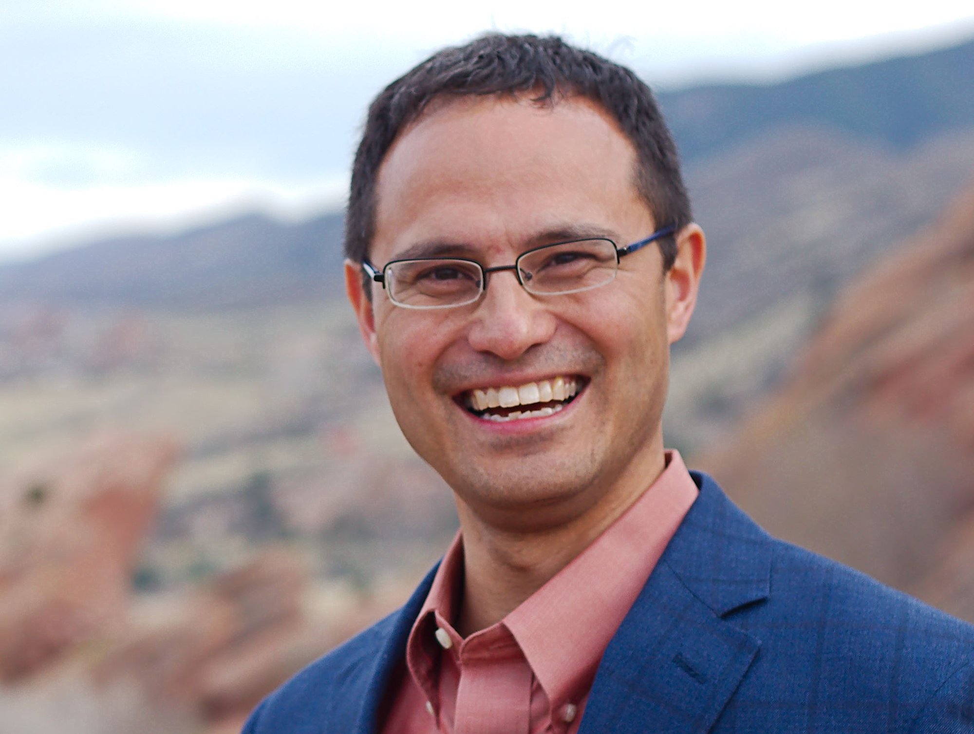 1t8acoqi0n Edward Sri headshot 2017 hi res