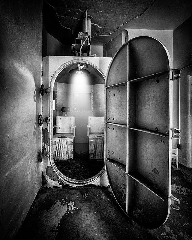 gas chamber