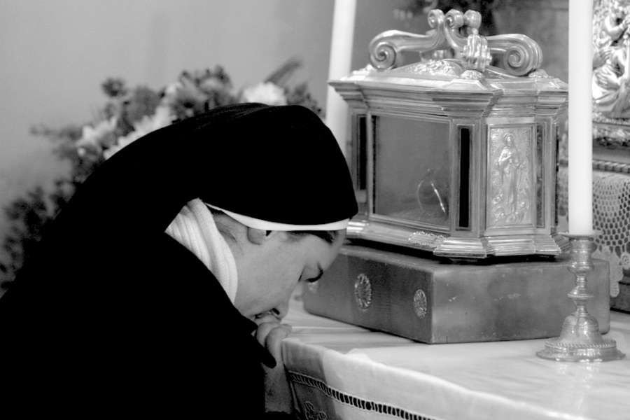 A nun venerates the relics of St. Teresa of Avila in Sofia