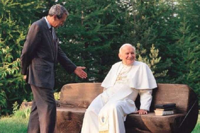 Joaquín Navarro-Valls and St. John Paul II. Credit: Opusdei.org