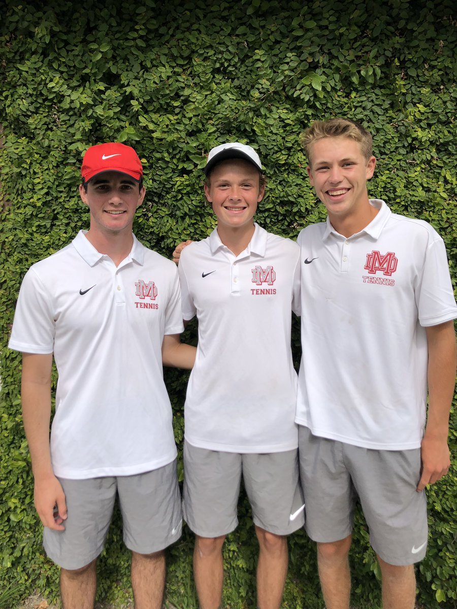Mater Dei boys' tennis team (PHOTO COURTESY MATER DEI ATHLETICS TWITTER)