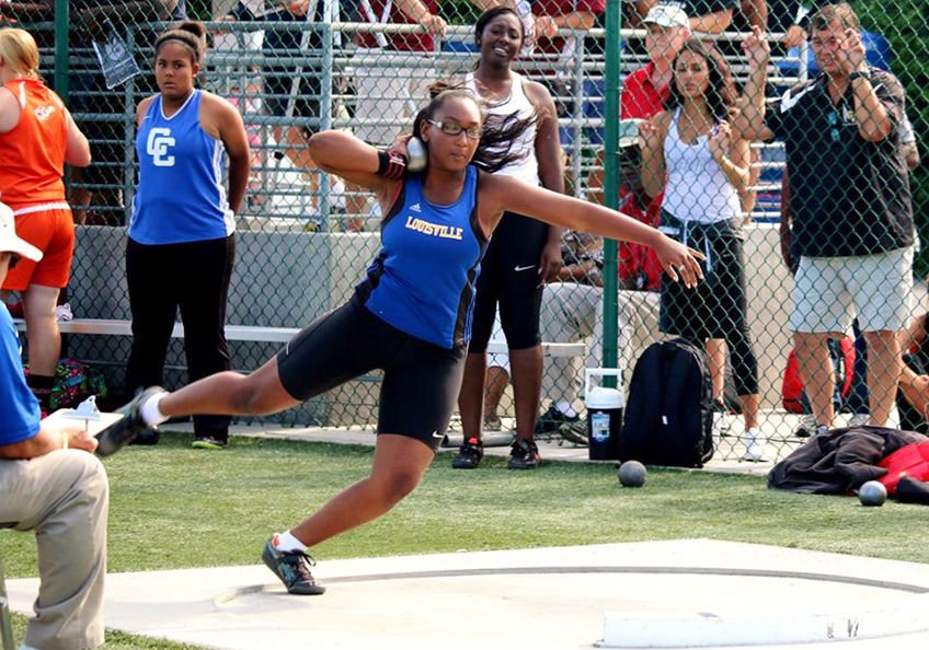 Alladia Patterson competes in the shot put