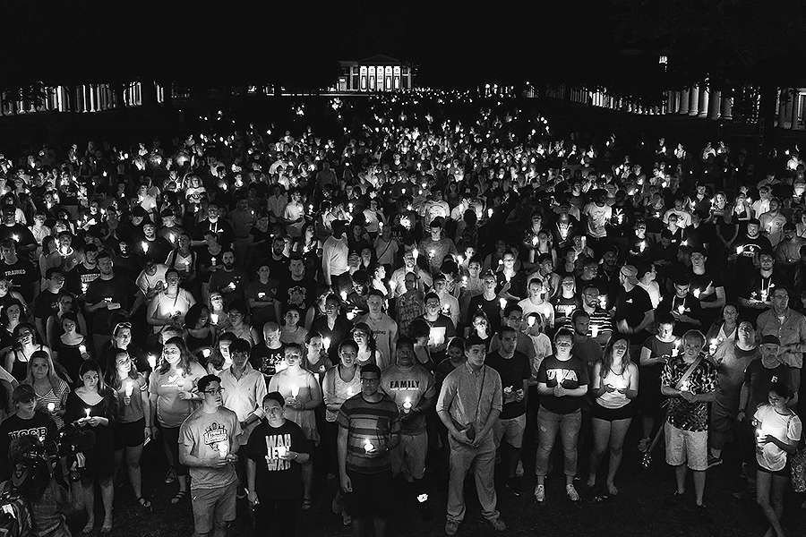 UVA candle light vigil for Charlottesville (Credit: Rick Stillings via Flickr/CC BY NC SA 20.)