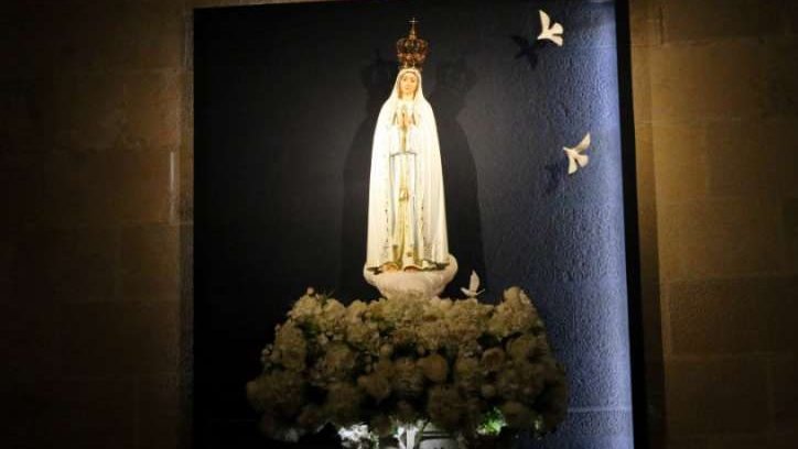 Image of Our Lady of Fatima in Lisbon's cathedral. (Kate Veik/CNA)