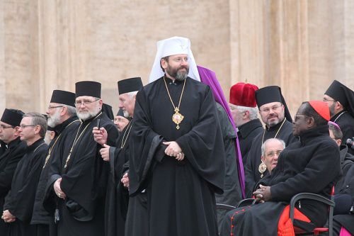 Major Archbishop Sviatoslav Shevchuk and other Eastern Catholic bishops gathered at St. Peter's Square