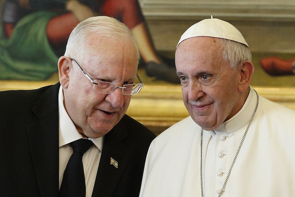 Pope Francis talks with Israeli President Reuven Rivlin during a private audience at the Vatican Nov. 15. (CNS photo/Paul Haring)