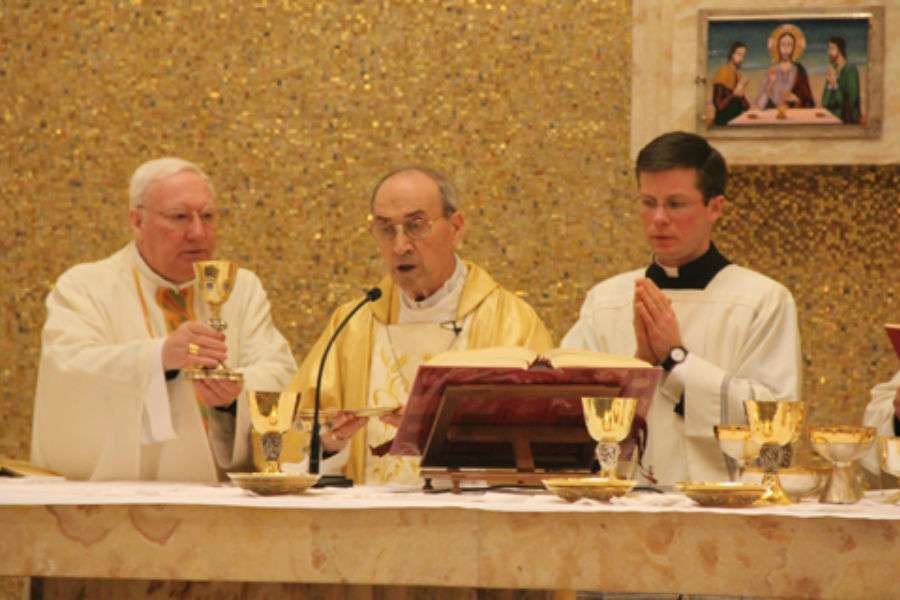 Cardinal Velasio de Paolis celebrated the closing Mass of the Legionaries of Christ's General Chapter Meeting in Rome in February. (CNA)