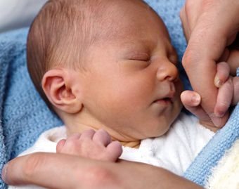 Sleeping Baby by Vera Kratochvil (CC0 1.0).