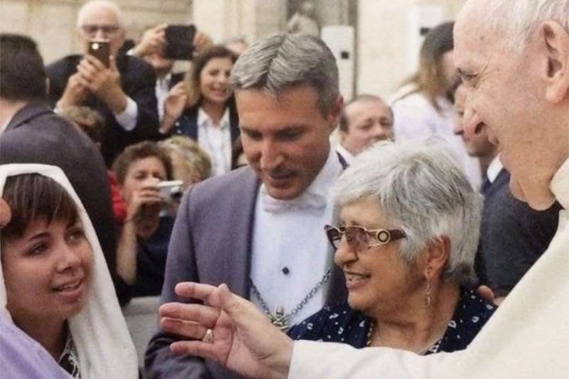 Nina Vela meets Pope Francis during a pilgrimage to Rome. Credit: Vatican Media