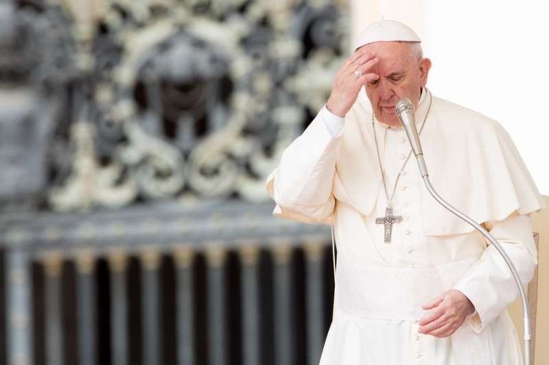Pope Francis makes the Sign of the Cross April 18