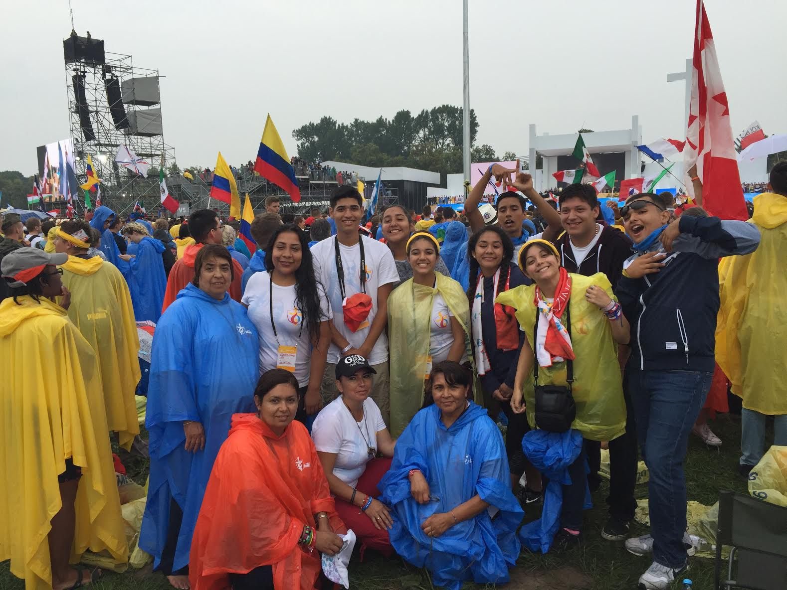 World Youth Day pilgrims from Los Angeles pose for a photo in Krakow. (photo/Adrian Marquez)