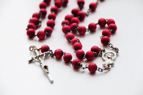 JPII Rosary. Credit: Jess Pac via Flickr (CC BY 2.0).
