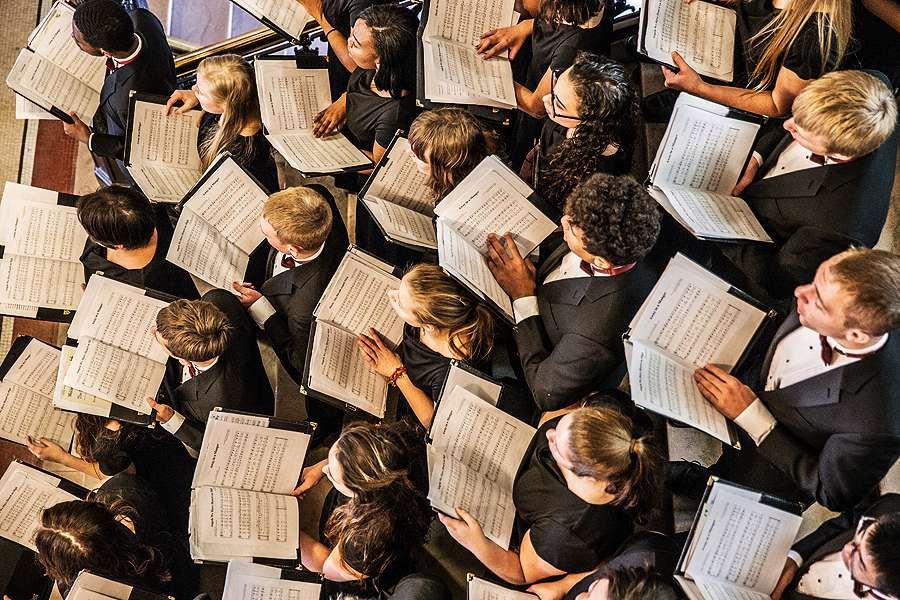 Choir (Credit: Phil Roeder via Flickr/CC 2.0)