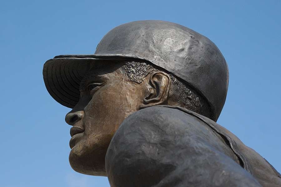 Roberto Clemente statue in Pittsburgh (Credit:Robert Pernell/Shutterstock)