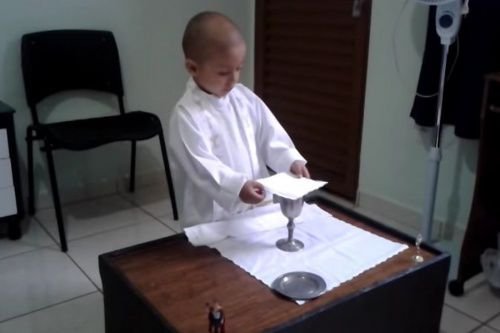Screenshot from video of three-year-old Rafael Freitas.