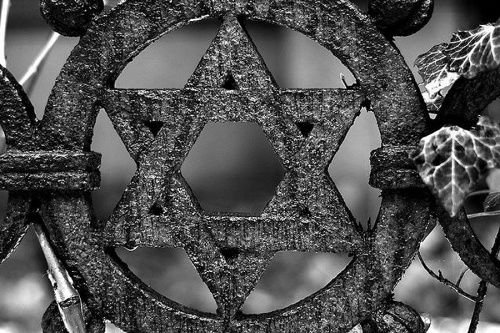 Shield of David. Credit: Michal Kasprzak via Flickr (CC BY-NC-ND 2.0).