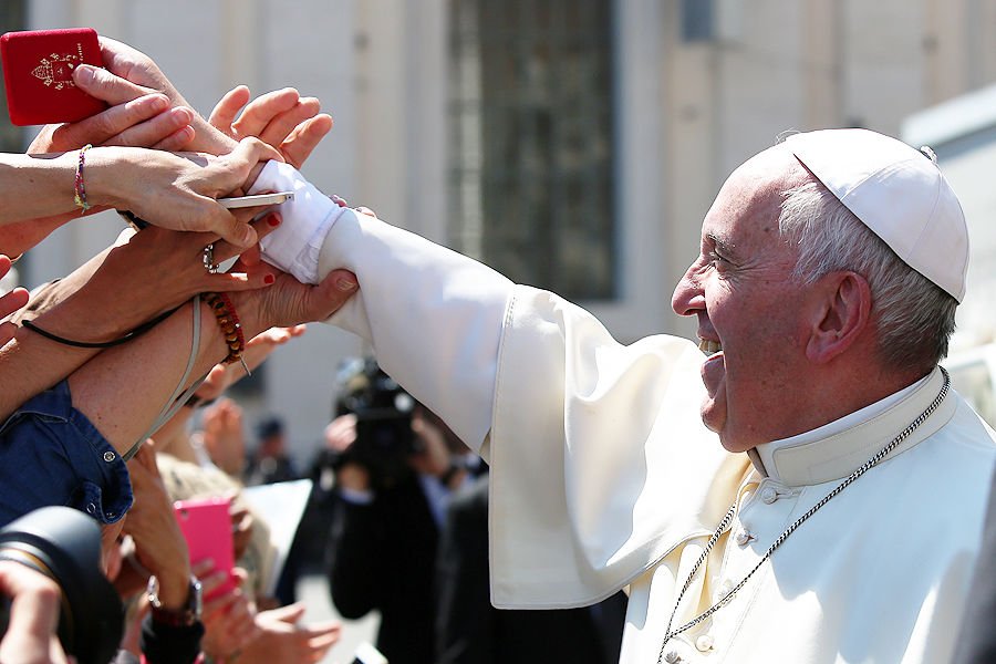 Vatican department for Latin America gets surprise visit from Pope Francis