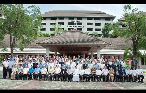 Participants in the bishops' seminar on evangelization