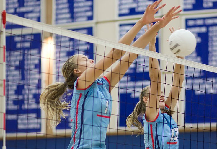 Marymount girls' volleyball team suffered a loss to Mater Dei. Mater Dei will now play in the D1 Final. (Photo Courtesy MHS-LA.ORG)