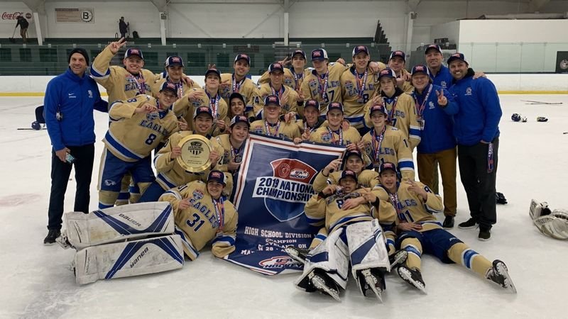 Santa Margarita’s ice hockey team celebrates its second straight national championship April 1 after beating Edina 4-1. (SANTA MARGARITA HS)