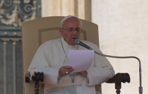 Pope Francis speaks to pilgrims during his General Audience on September 25