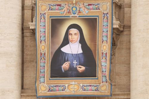 Tapestry of Sister Marie Alphonsine Danil Ghattas at St. Peter's Basilica May 16. Credit: Daniel Ibanez / CNA.