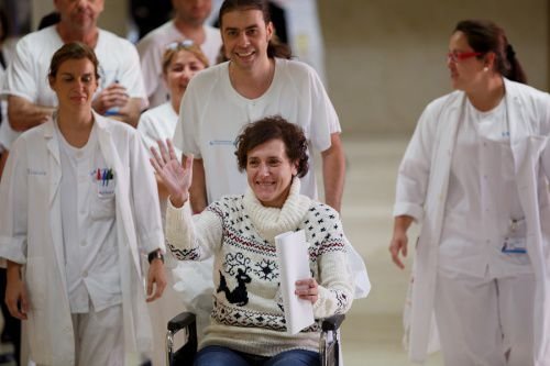 Spanish nurse Teresa Romero (C) was discharged from Madrid's Carlos III Hospital Nov. 5