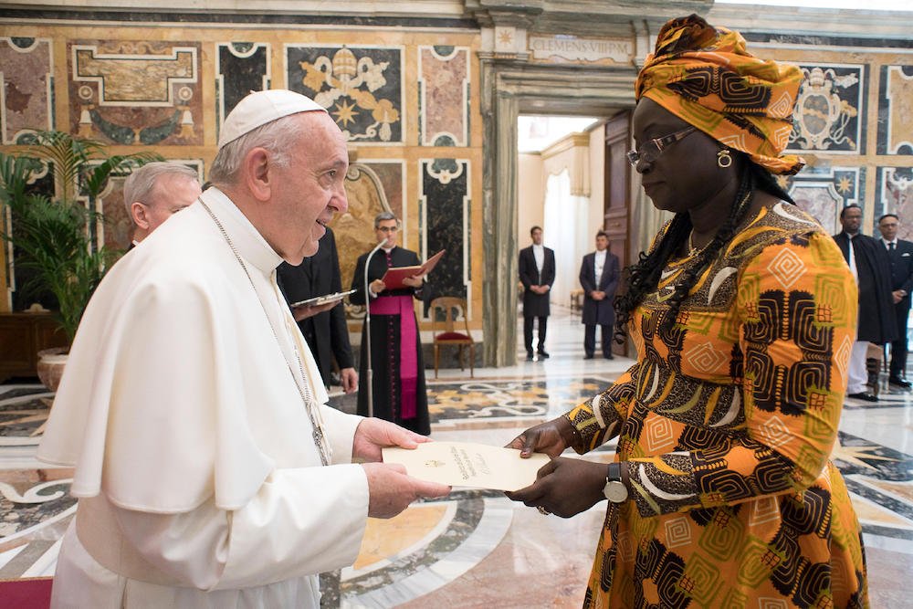 Pope Francis receives letters of credential from Filomena Mendes Mascarenhas Tipote
