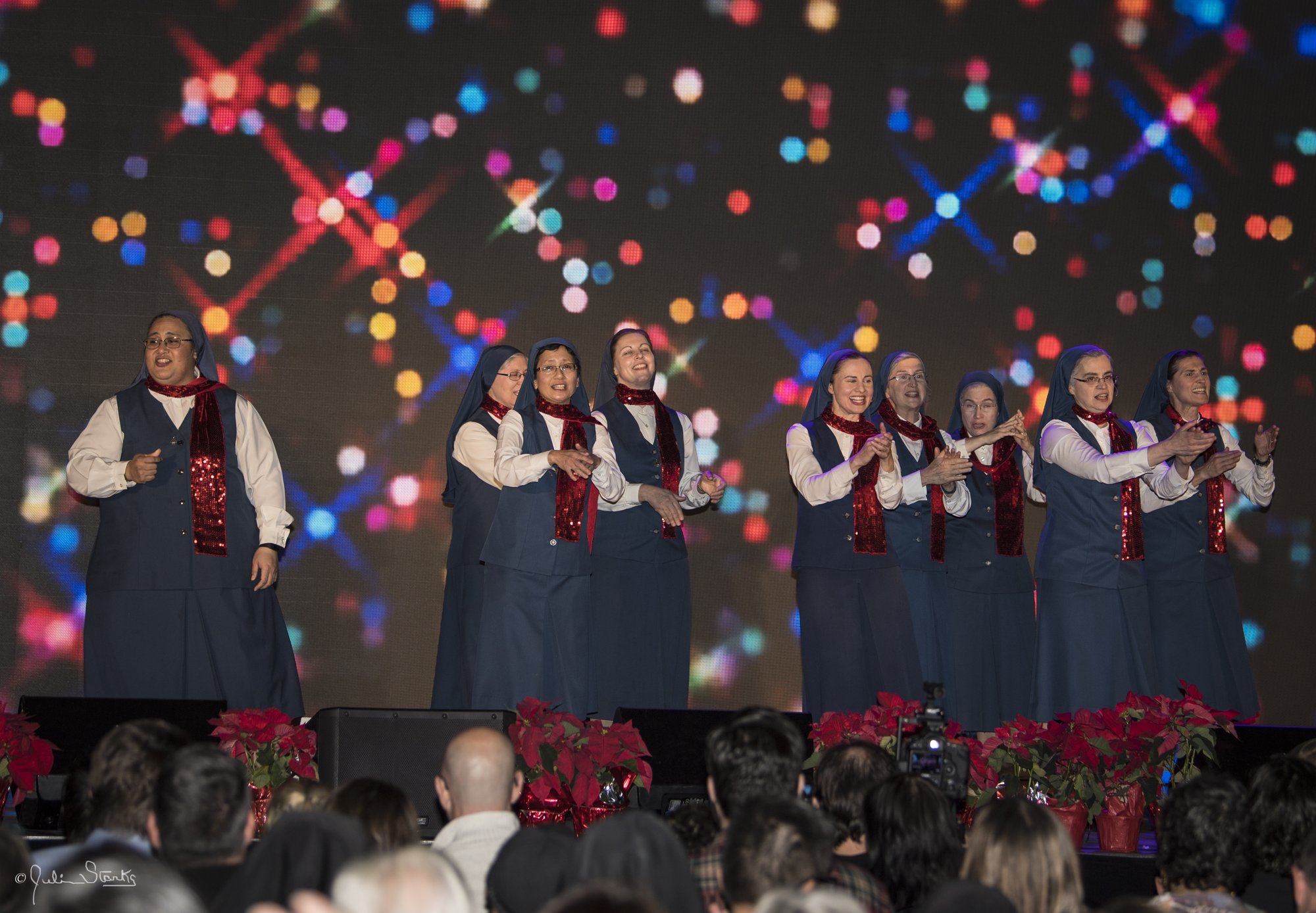 Daughters of St. Paul spread Christmas cheer at the 2018 Glorious Night concerts in LA . (PHOTO COURTESY DAUGHTERS OF ST. PAUL)