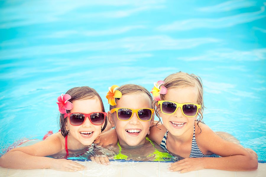 Bg0pdxn33 Summertime health Safety
