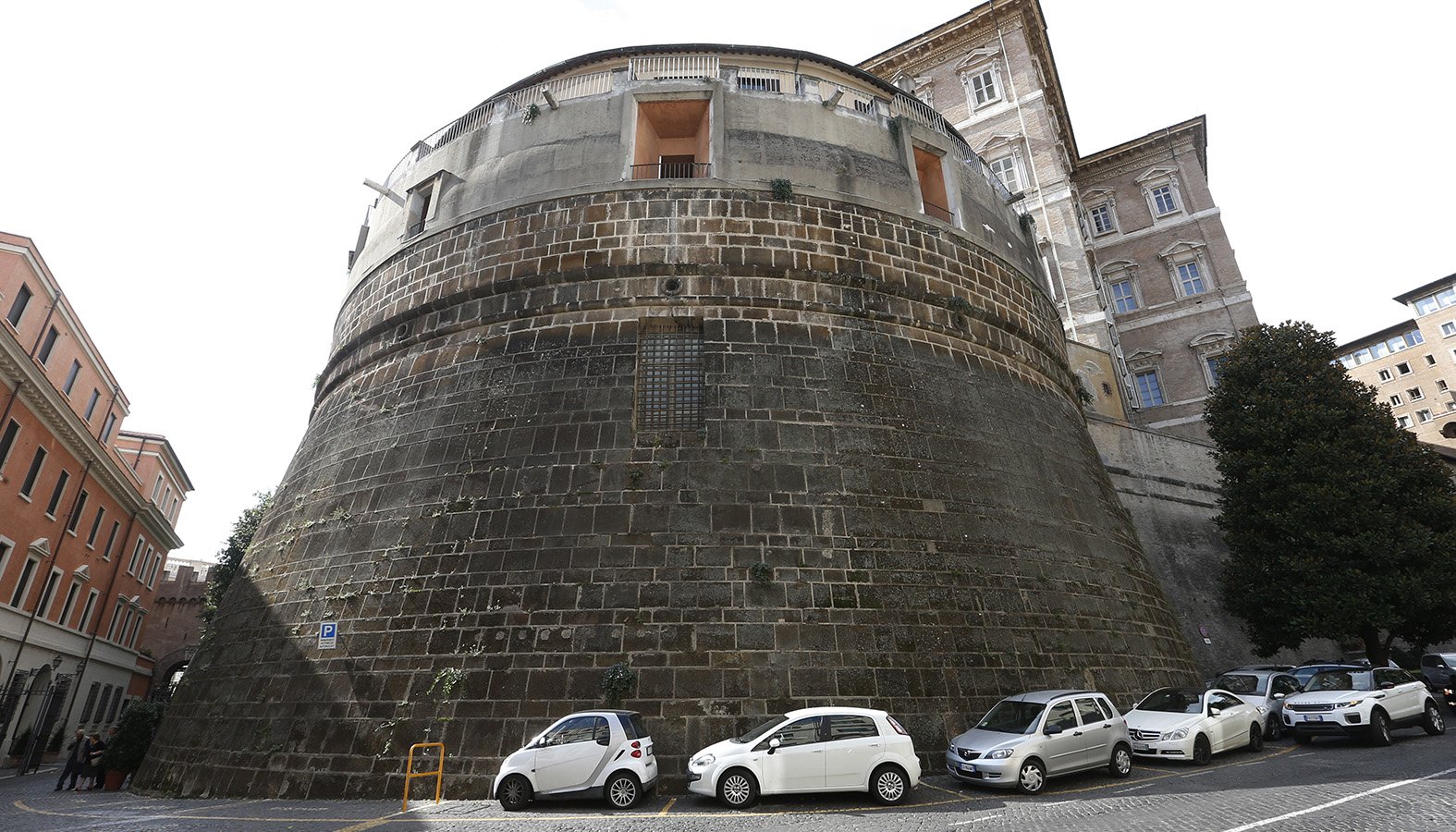 The tower of the Institute for Works of Religion, often referred to as the Vatican bank, is pictured Oct. 2, 2019. The Vatican said complaints from the Vatican bank and the Office of the Auditor General led Vatican prosecutors to authorize an Oct. 1 raid on the offices of the general affairs section of the Vatican's Secretariat of State as well as the Financial Information Authority. The statement said the raid was to collect "documents and electronic devices" as part of an investigation into financial transactions. (CNS photo/Paul Haring)