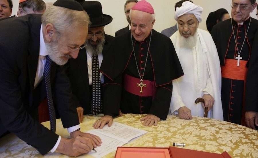Representatives of the Abrahamic religions sign a declaration on end-of-life issues at the Vatican Oct. 28, 2019. (Vatican Media via CNA)