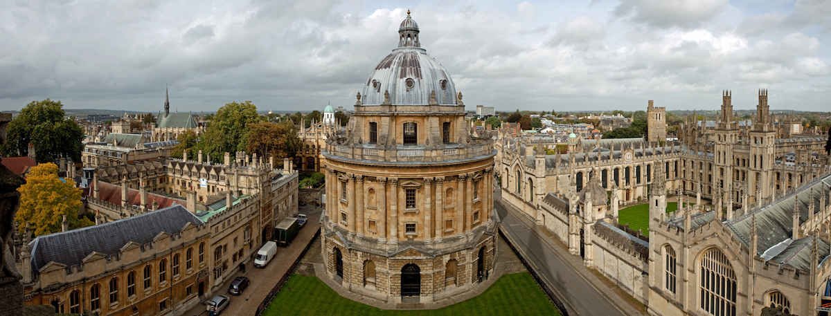 Panoramic view of Oxford, England. SHUTTERSTOCK