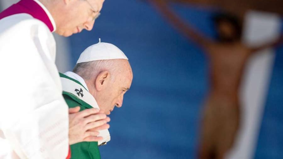 Pope Francis offers Mass in Bari, Italy on Feb. 23, 2020. (Daniel Ibanez/CNA)