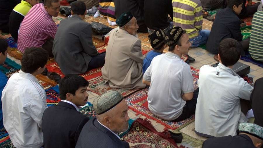 Uyghurs at a mosque in Kashgar, Xinjiang, China, September 2010. (Preston Rhea/Flickr/CC BY-SA 2.0 via CNA)