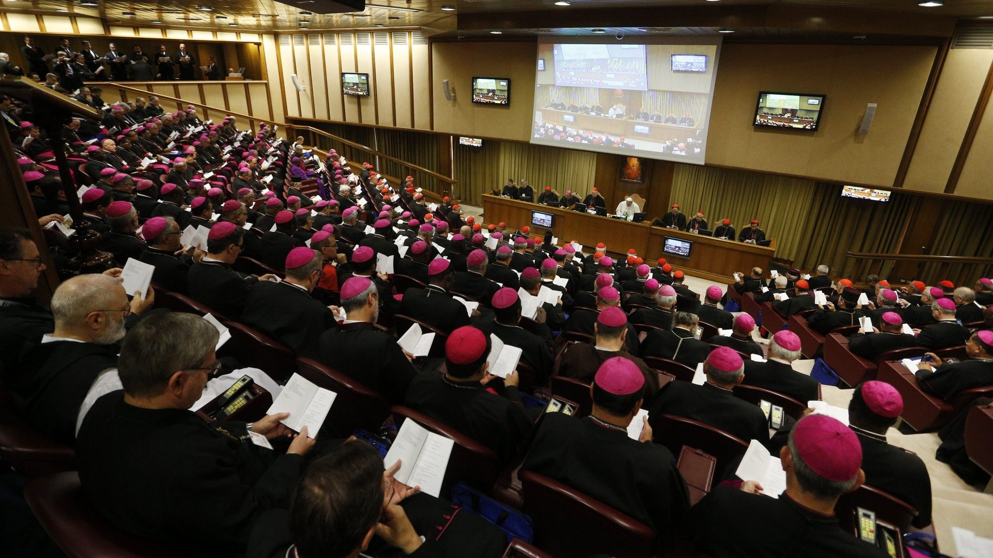 Pope Francis attends the Synod of Bishops on young people, the faith and vocational discernment at the Vatican Oct. 9, 2018. (CNS photo/Paul Haring)