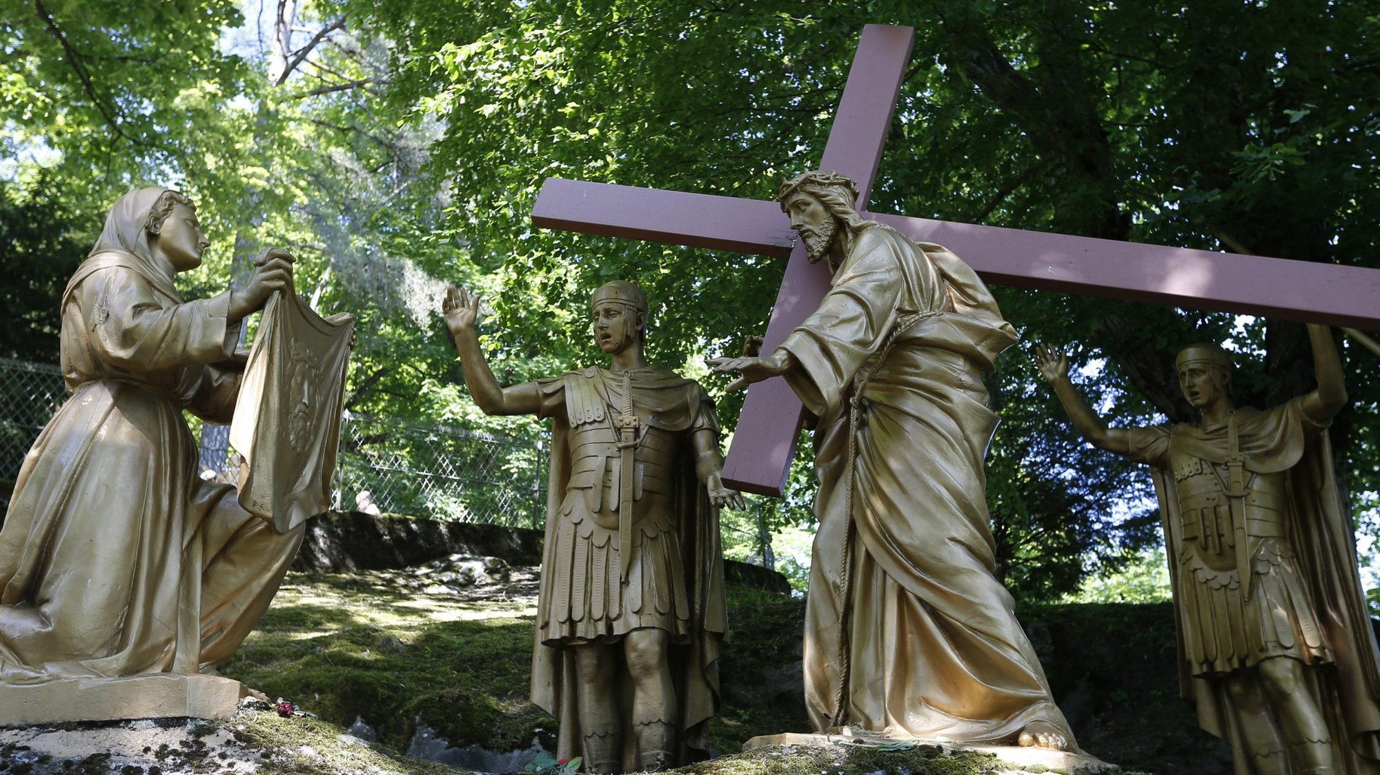 Veronica wipes the face of Jesus in this representation of the sixth Station of Cross at the Shrine of Our Lady of Lourdes in southwestern France. Pope Francis asked the prisoners at the Due Palazzi prison in Padua, Italy, as well as their families, victims and prison guards, to write this year's Way of the Cross meditations. (CNS photo/Paul Haring)